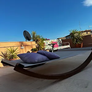 https://relax-house-14.catania-hotels.net